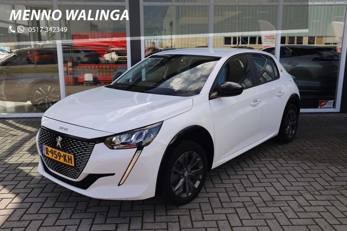 Peugeot e-208 - EV Active Pack 50 kWh|3-Fase|Carplay|Clima|LMV|Cruise - AutoWereld.nl