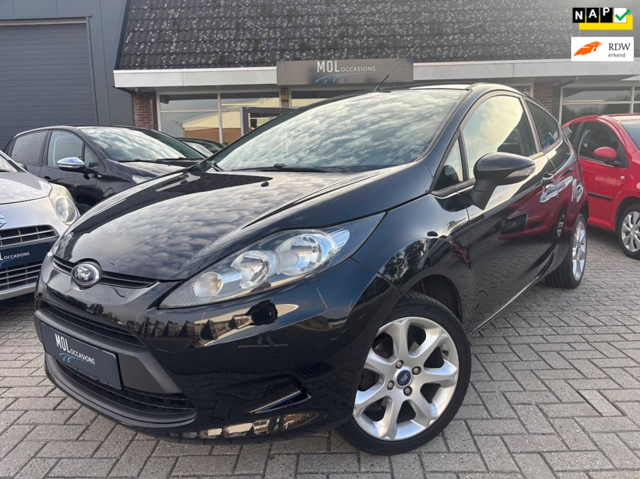 Ford Fiesta - 1.25 Limited | LM Velgen | NAP | Airco | Onderhoudsboekjes - AutoWereld.nl