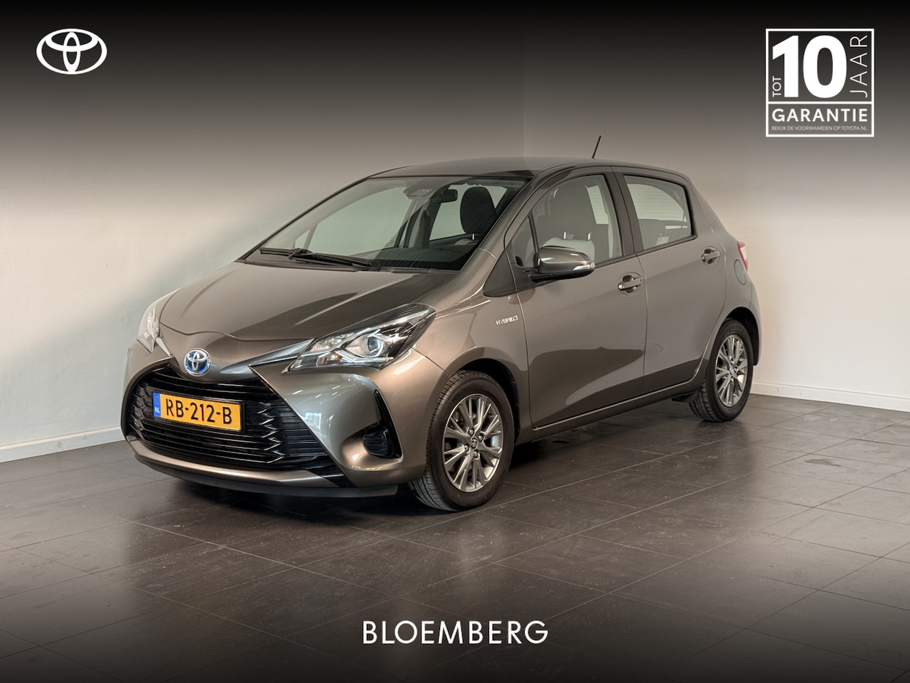 Toyota Yaris - 1.5 Hybrid Aspiration | Navigatie | Dealeronderhouden | - AutoWereld.nl