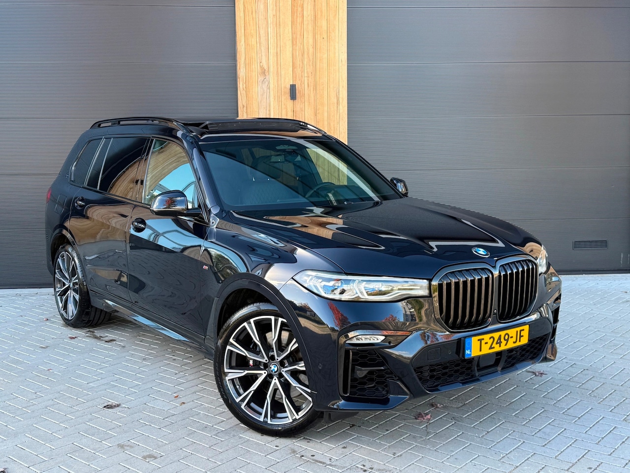 BMW X7 - M50d M-Sport (bj 2021) 7P|3D CAM|SKYLOUNGE|400PK|HuD|PANO|H&K|VOL! - AutoWereld.nl