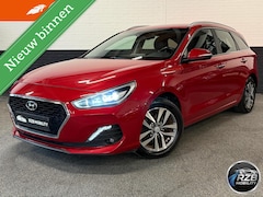 Hyundai i30 Wagon - 1.0 T-GDI Premium | Parkeersensoren | Camera | Stoel en stuurverwarming | Dodehoekdetectie