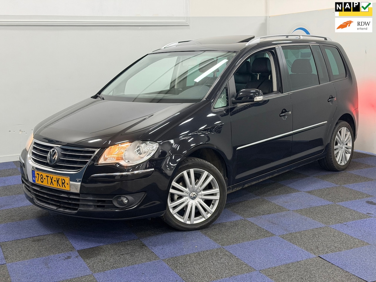 Volkswagen Touran - 1.4 TSI Highline Business / DEALER ONDERHOUDEN / LEDER INTR / NETTE AUTO - AutoWereld.nl
