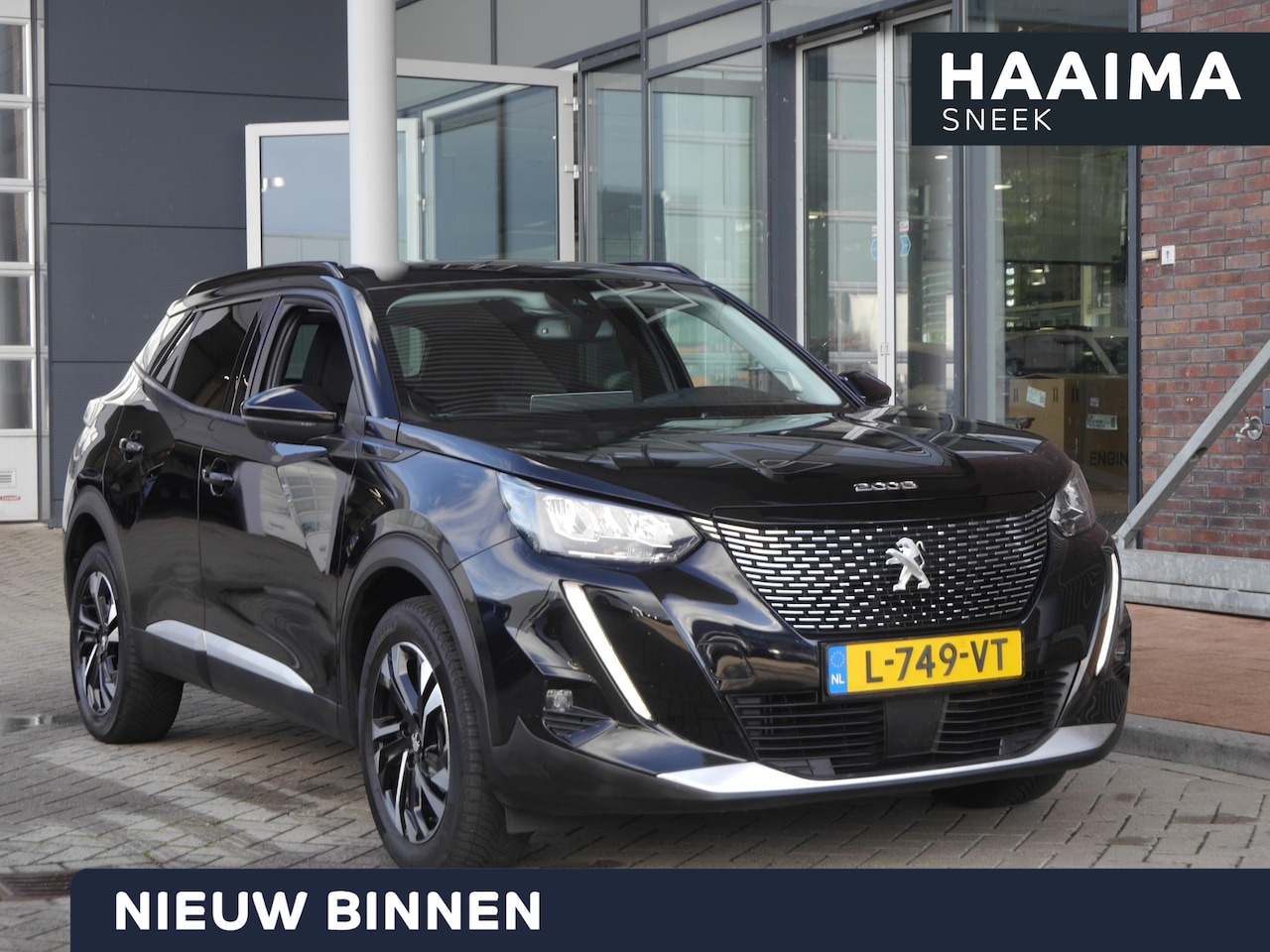 Peugeot 2008 - 1.2 PureTech Blue Lease Allure | CarPlay | Climate Control | Cruise Control | Achteruitrij - AutoWereld.nl