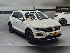 Volkswagen T-Roc - 1.5 TSI Sport Pano Camera LMV