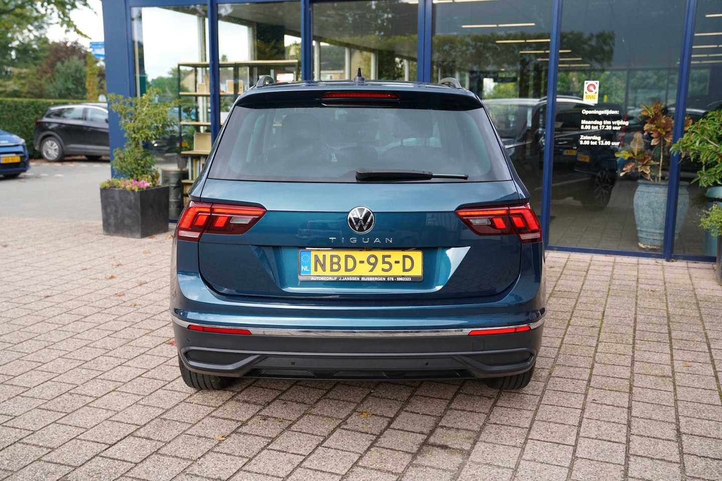 Volkswagen Tiguan - 1.5 TSI Life Business|Prijs rijklaar incl. 12 mnd garantie|Stoel/stuurverwarming Camera LM - AutoWereld.nl