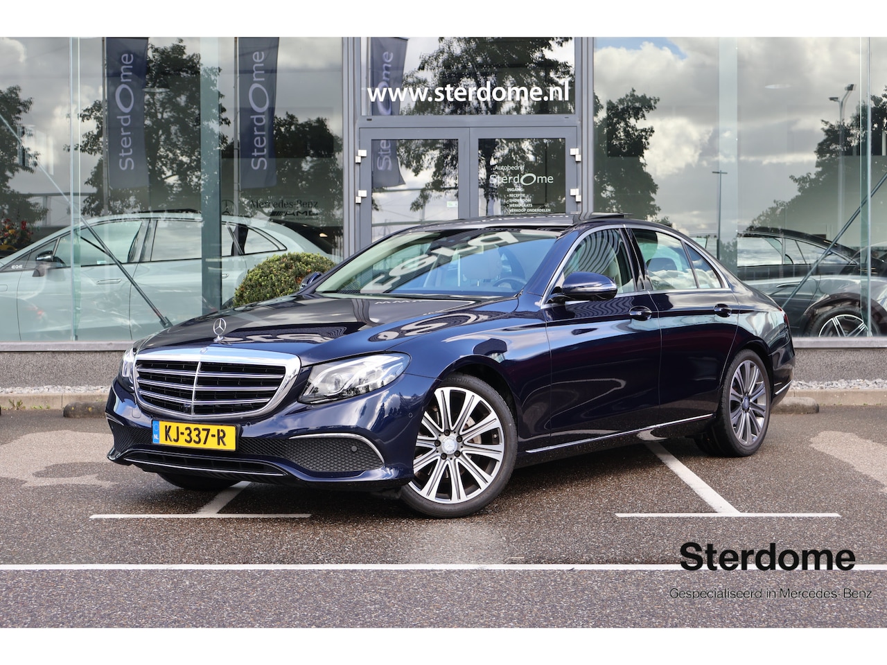 Mercedes-Benz E-klasse - 200 Prestige Plus I Airmatic / Luchtvering I 360 camera I Head-up I Beige lederen bekledin - AutoWereld.nl