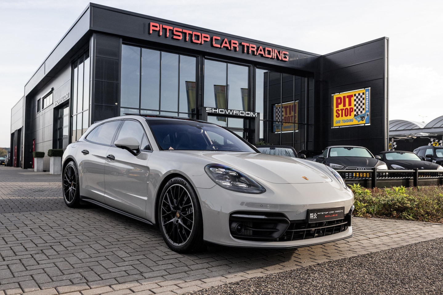 Porsche Panamera Sport Turismo - 2.9 4S E-Hybrid 2.9 4S E-Hybrid, 544pk, 4W-besturing, Alcantara! - AutoWereld.nl