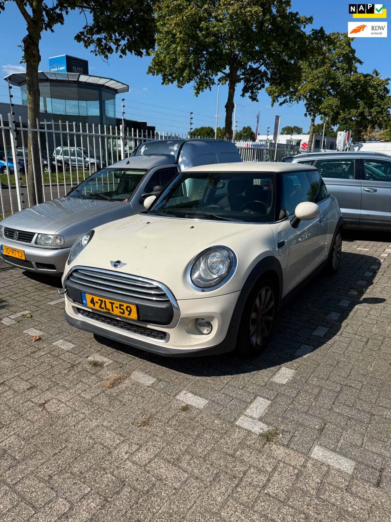 MINI 3-Deurs - 1.2 One Business - MOTOR SCHADE - DEFECTE MOTOR ! - AutoWereld.nl