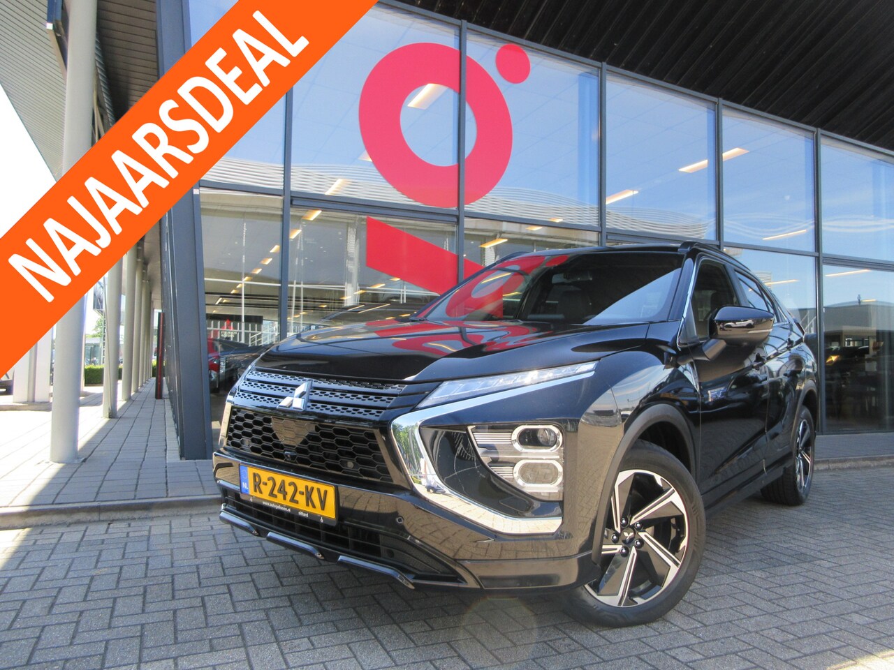Mitsubishi Eclipse Cross - 2.4 PHEV Executive 4WD AUTOMAAT 188 PK - AutoWereld.nl