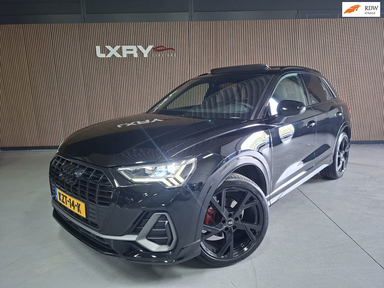 Audi Q3 - 35 TFSI S edition | Clima| Pano | Camera | Navi | Stoelverwarming | - AutoWereld.nl