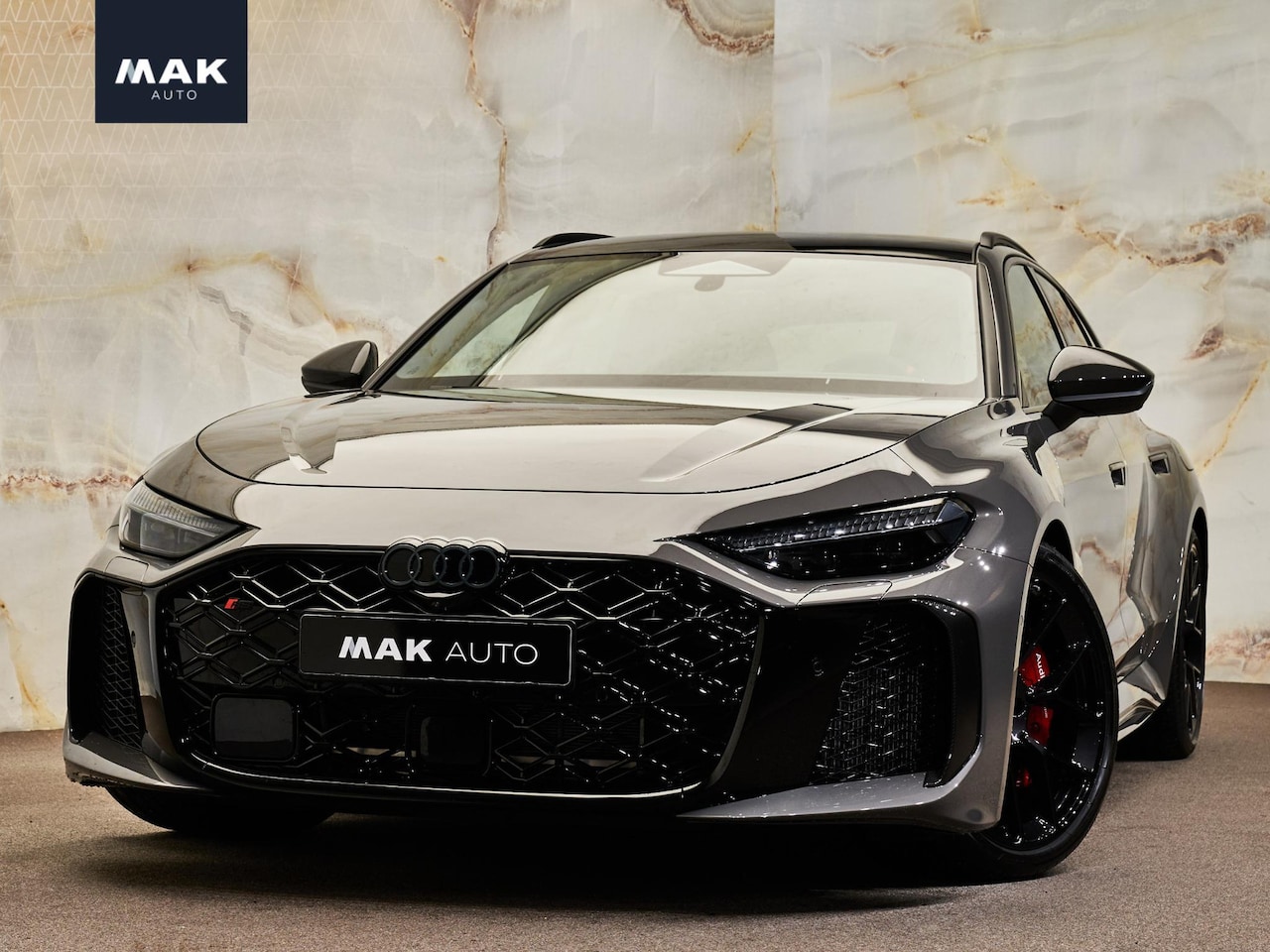 Audi RS5 - Avant E-Hybrid Quattro , carbon extr., ceramic, sportpakket, pano, B&O, HUD, 285km/h, Matr - AutoWereld.nl