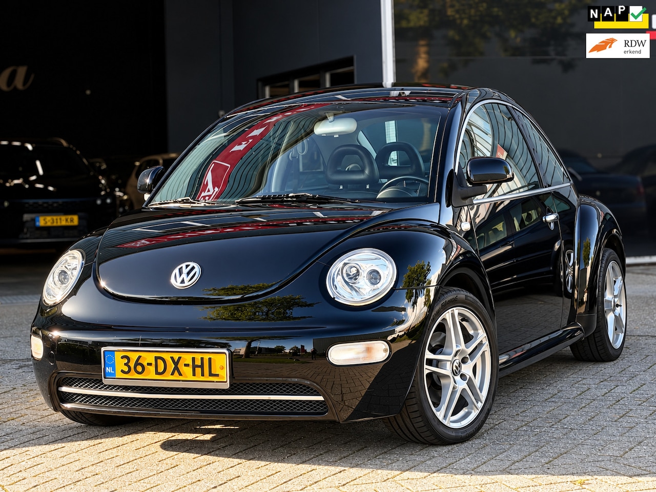 Volkswagen New Beetle - 2.0 Highline CRUISE/AIRCO/ELEKTR. PAKKET | NETTE AUTO ! - AutoWereld.nl