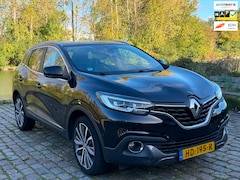 Renault Kadjar - 1.2 TCe Bose 2e eigenaar airco elektrische ramen cruise control Bose soundsysteem achterui