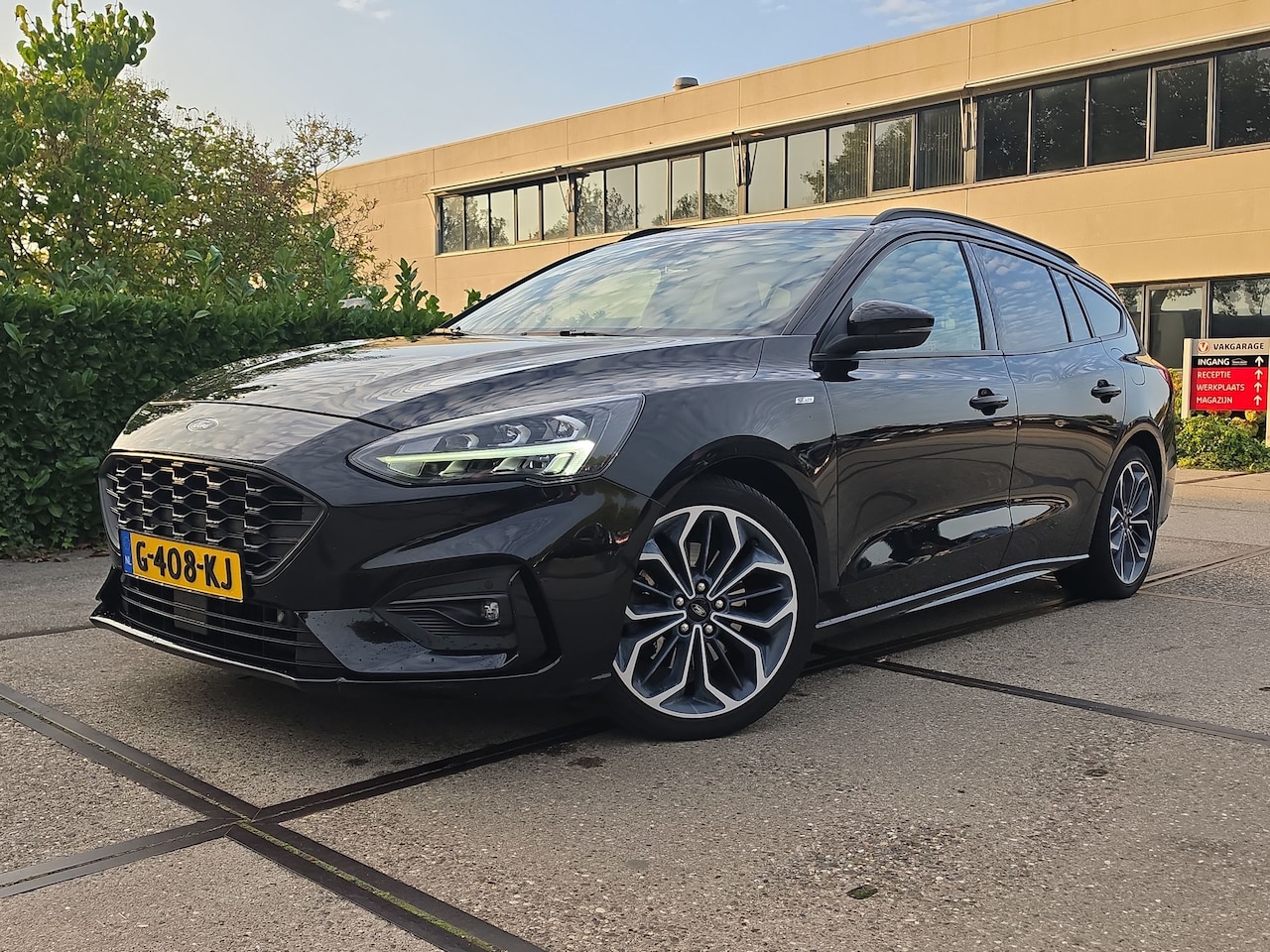 Ford Focus Wagon - 1.5 EcoBoost Vignale |CARPLAY|CAMERA|STOELVERW.|CLIMA|CRUISE| 19661 - AutoWereld.nl