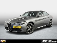 Alfa Romeo Giulia - 2.0T Super Automaat / Veloce / NL auto / 33.000km / 200pk / Leder / dealer auto