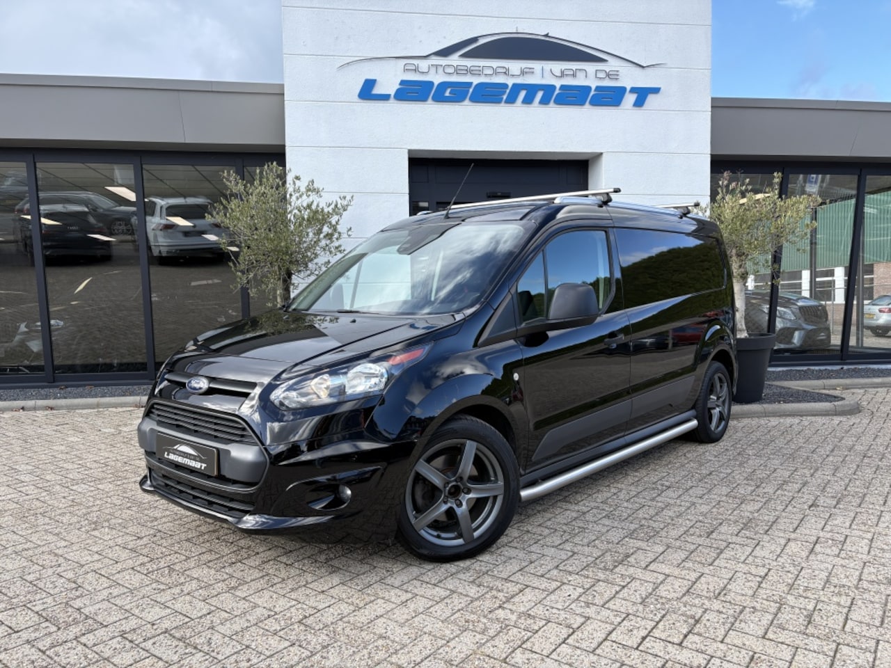 Ford Transit Connect - 1.5 TDCI L2 Trend | CAMERA | NAVI | CRUISE | TREKHAAK | 3- PERS. - AutoWereld.nl