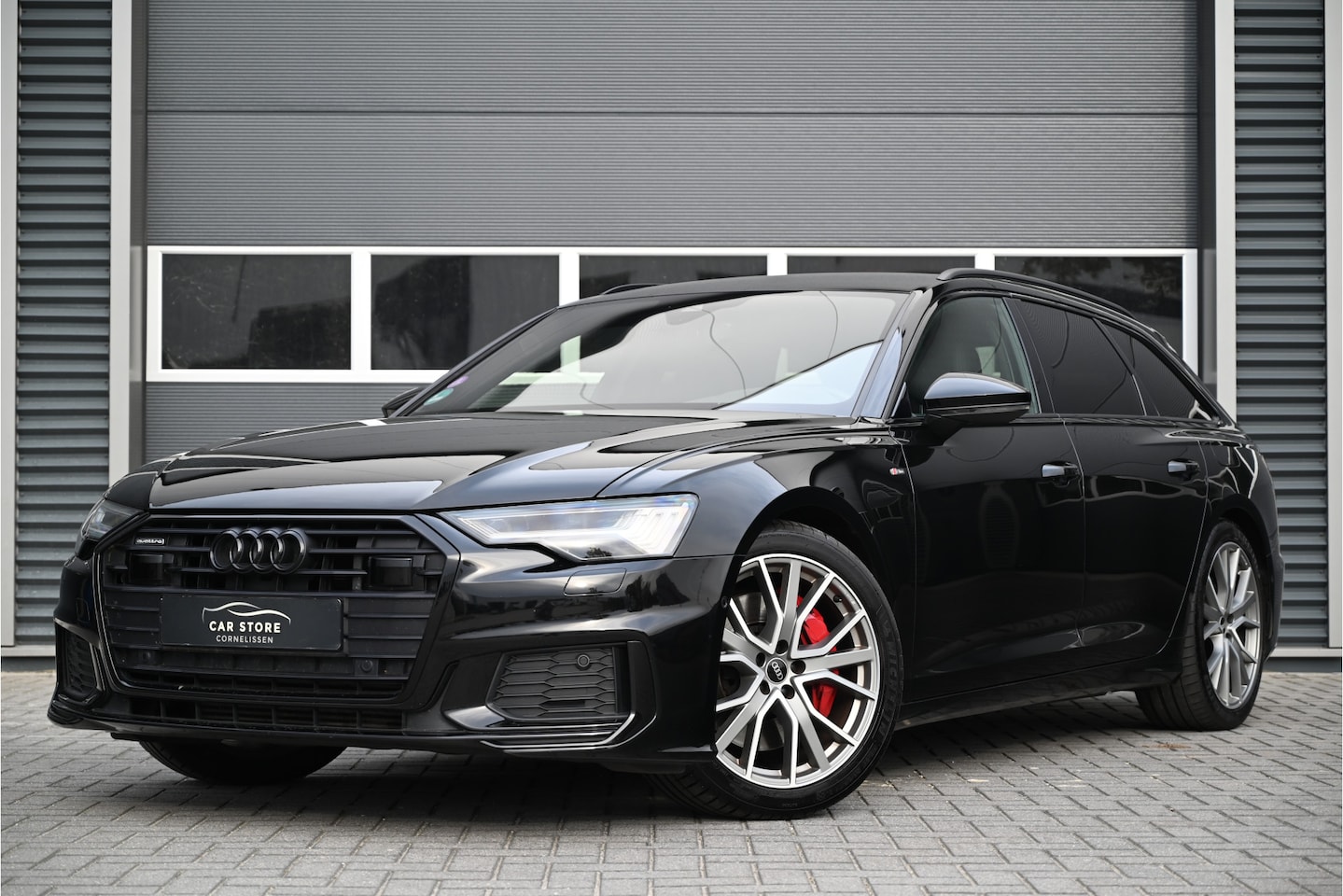Audi A6 Avant - 55 TFSI E QUATTRO / LED MATRIX / B&O / CARBON / LEDER / MEMORY / TREKHAAK / PERFECT ONDERH - AutoWereld.nl