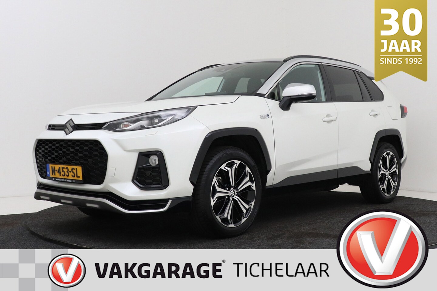 Suzuki Across - 2.5 Plug-in Hybrid Style | Trekhaak | CarPlay | Camera | Stoelverwarming V+A | 89.000 KM! - AutoWereld.nl