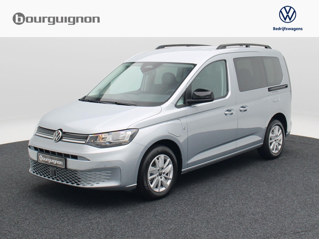 Volkswagen Caddy - Life 1.5 eHybrid EU6 85 kW / 115 PK DSG | Automaat | Navigatie | Velours bekleding | Achte - AutoWereld.nl