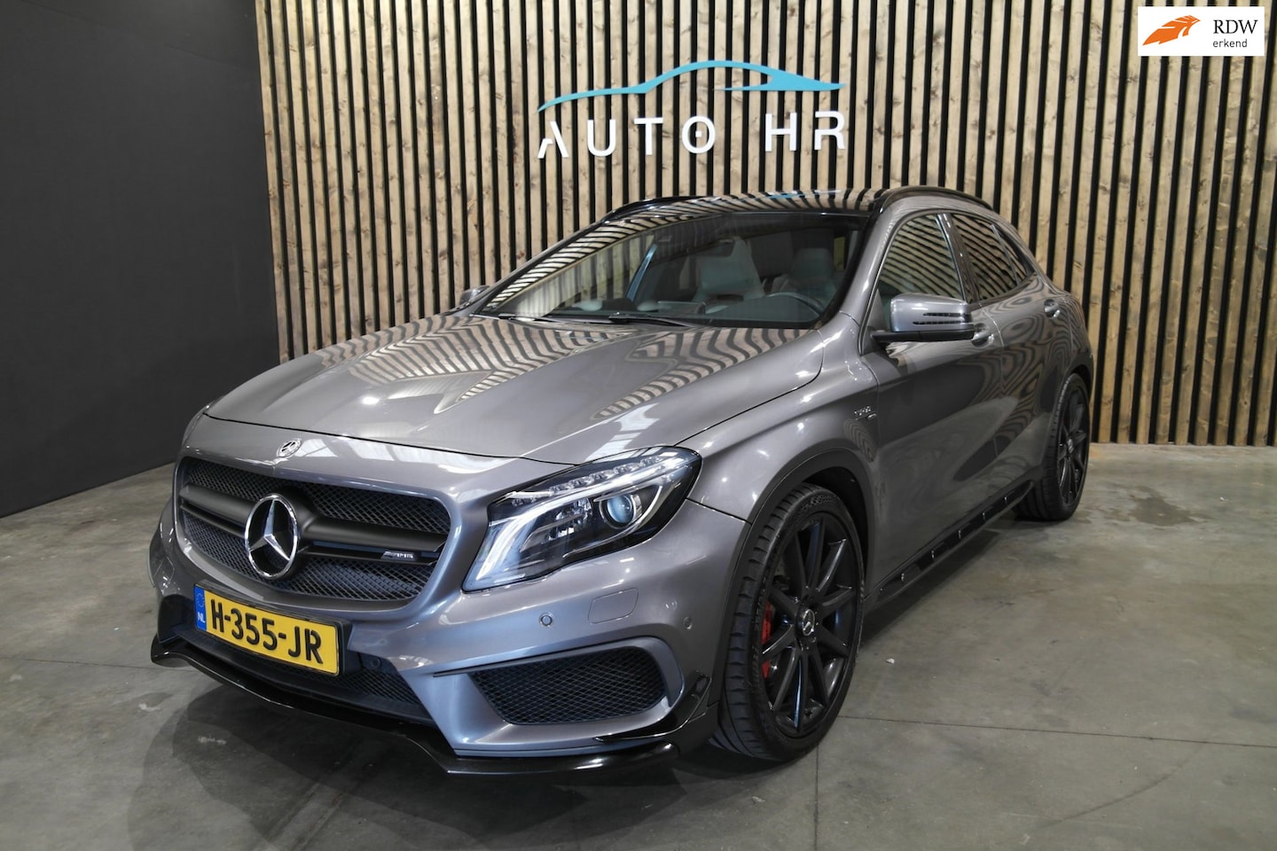 Mercedes-Benz GLA-Klasse - AMG 45 4Matic Panoramadak - AutoWereld.nl