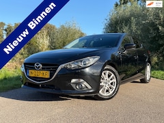 Mazda 3 - 3 2.0 TS / Navigatie / Climate Control / Camera / Stoelverwarming / Cruise Control