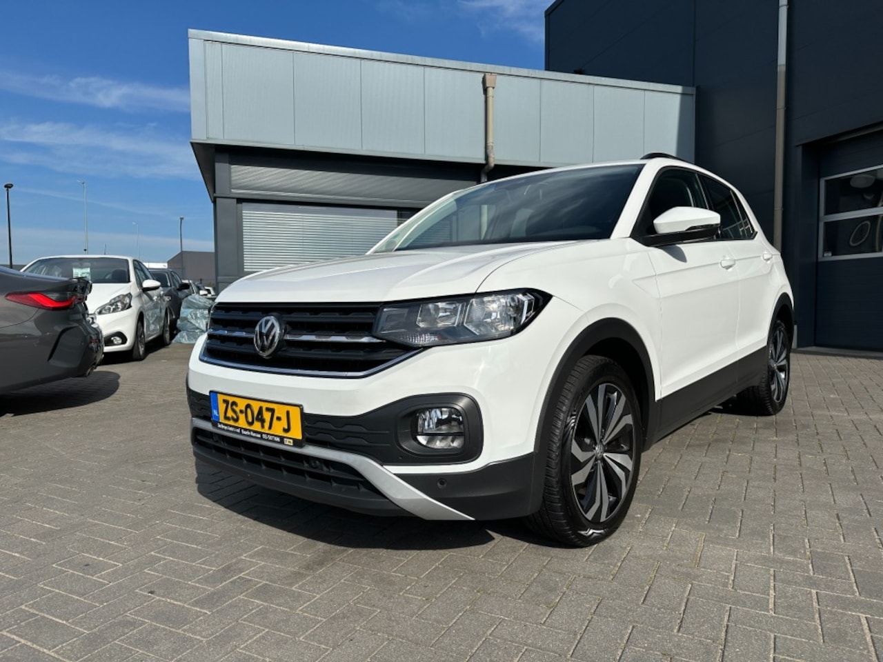 Volkswagen T-Cross - 1.0 TSi Life Navi. Camera Trekhaak - AutoWereld.nl