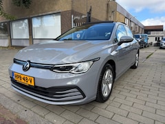 Volkswagen Golf - 1.5 eTSI panorama/automaat
