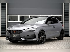CUPRA Leon - 1.4 e-Hybrid VZ 245 PK / PANO / DCC / SFEER / ACC / BLACK STYLE / NARDO GREY / MOTORSOUND