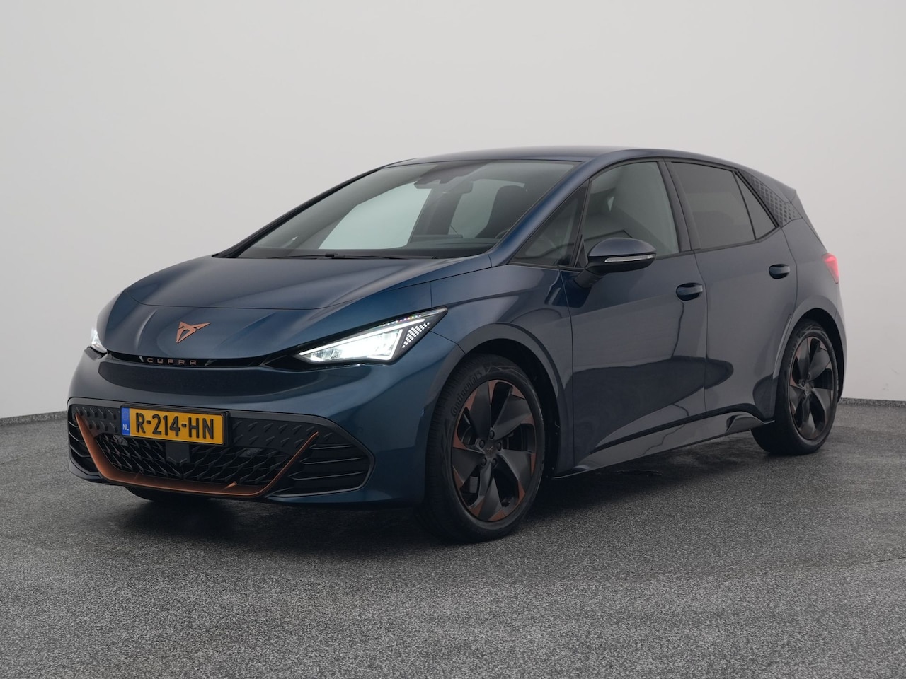 CUPRA Born - Adrenaline One 62 kWh | CAMERA | ADAPTIVE | STOEL- EN STUURVERW. - AutoWereld.nl