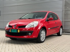 Renault Clio - 1.2-16V SPEC. RIP CURL AIRCO/LM VELGEN LAGE KM