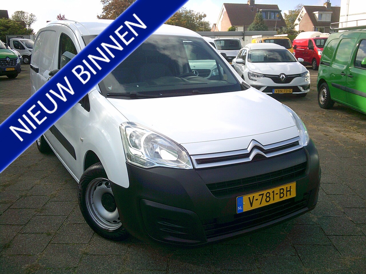 Citroën Berlingo - 1.6 BlueHDI 100 Club S&S VOORZIEN VAN AIRCO+CRUISE !! BTW/BPM VRIJ!! - AutoWereld.nl