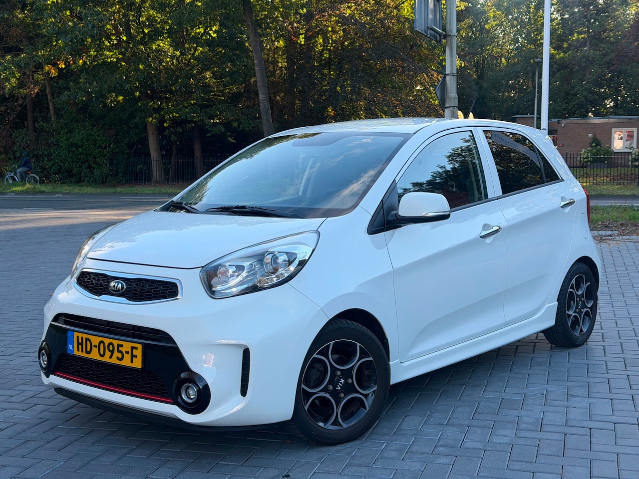 Kia Picanto - 1.2 CVVT SportsLine/Clima/Cruise/Leer/PDC/LMV/NAP - AutoWereld.nl