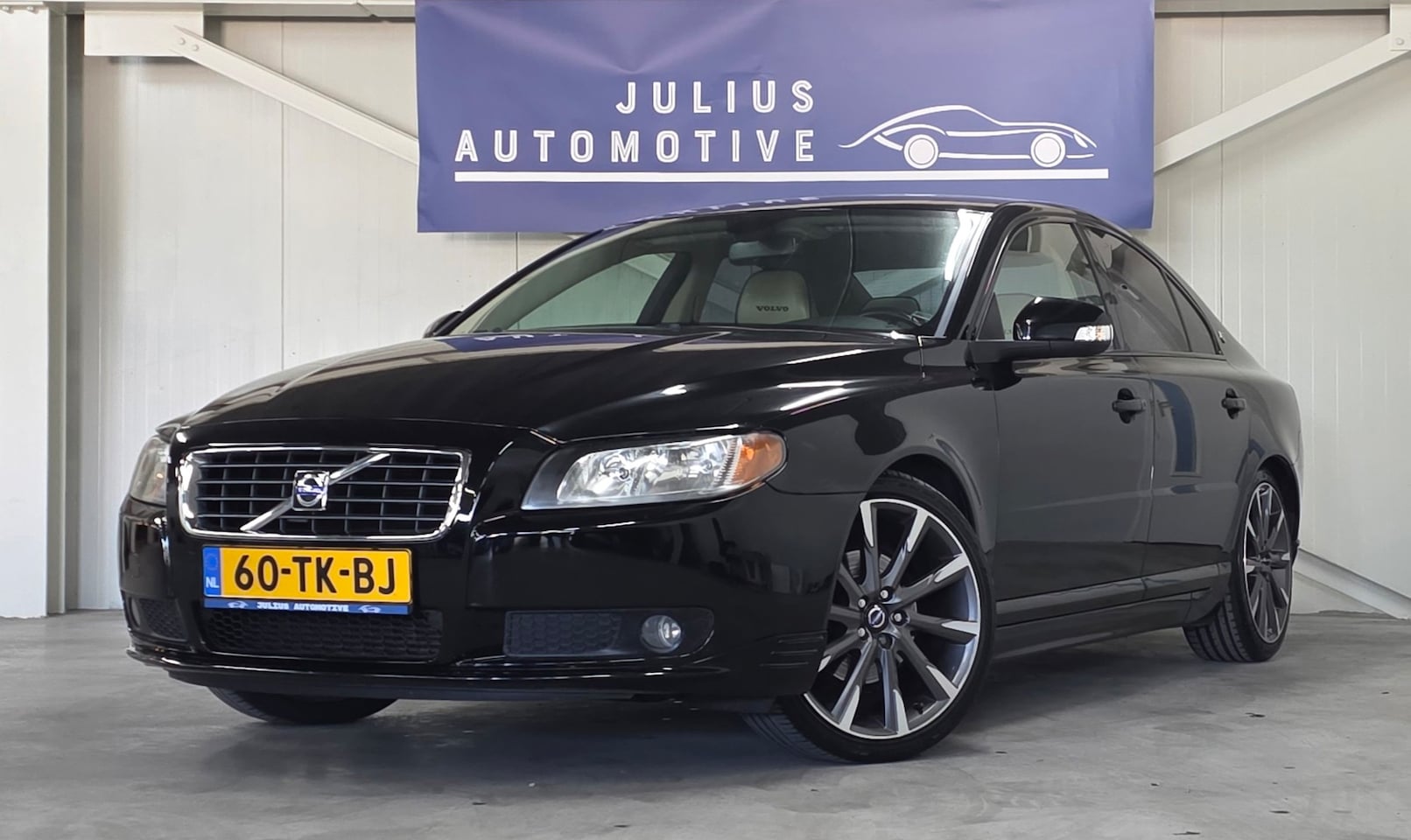 Volvo S80 - 2.5T Kinetic Volledig Onderhouden 19" Leer Trekhaak APK 10-2027 Mooi! - AutoWereld.nl