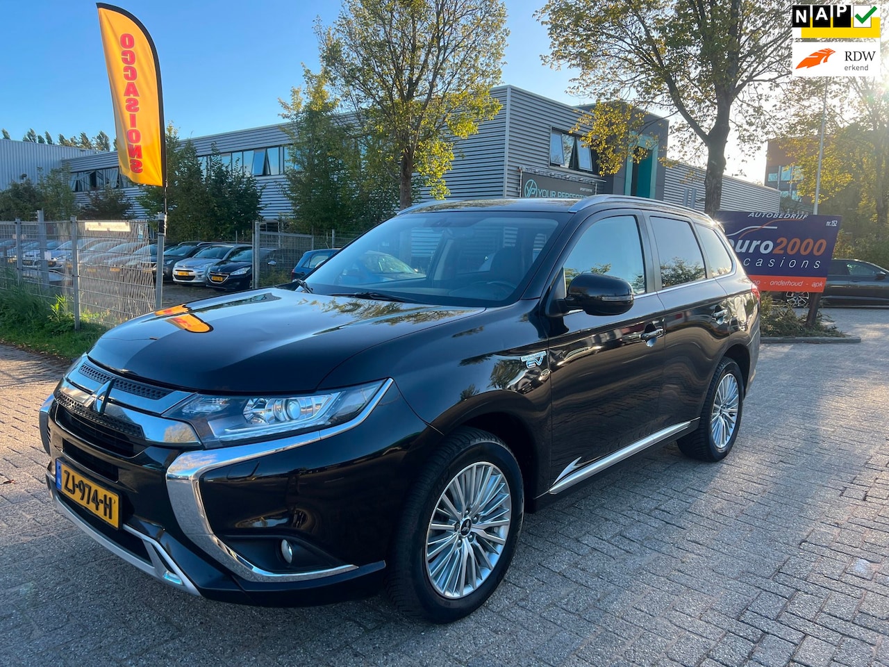 Mitsubishi Outlander - 2.4 PHEV Pure+ - 1E EIGENAAR - LUXE ! - AutoWereld.nl