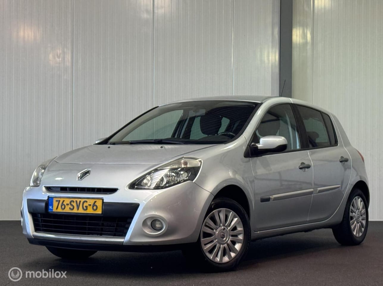 Renault Clio - 1.2 Collection 5-drs [ NAP trekhaak cruise airco ] - AutoWereld.nl
