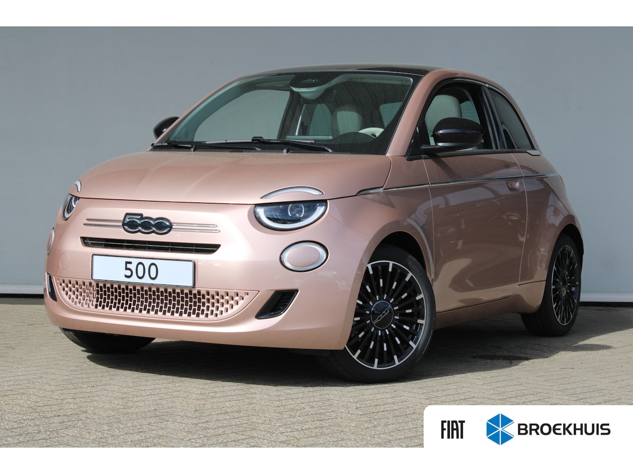 Fiat 500 - La Prima | Panoramadak | Lederen bekleding | JBL-audio | 17` lichtmetalen velgen | - AutoWereld.nl