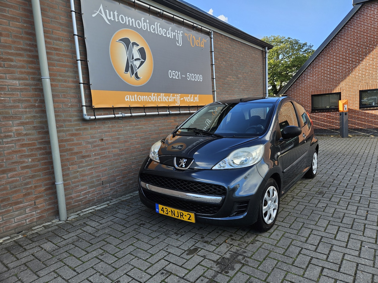 Peugeot 107 - 1.0-12V XS 1.0-12V XS - AutoWereld.nl