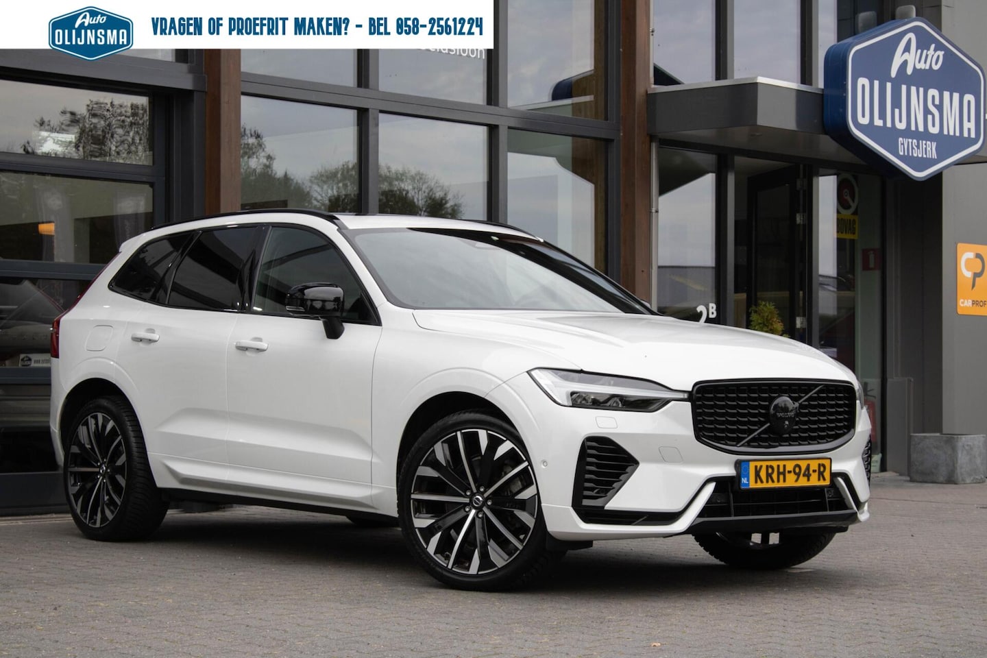 Volvo XC60 - 2.0 T6 PHEV AWD Ultimate Dark|Long Range|360 Camera|Stoelverwarming|Trekhaak|ACC - AutoWereld.nl