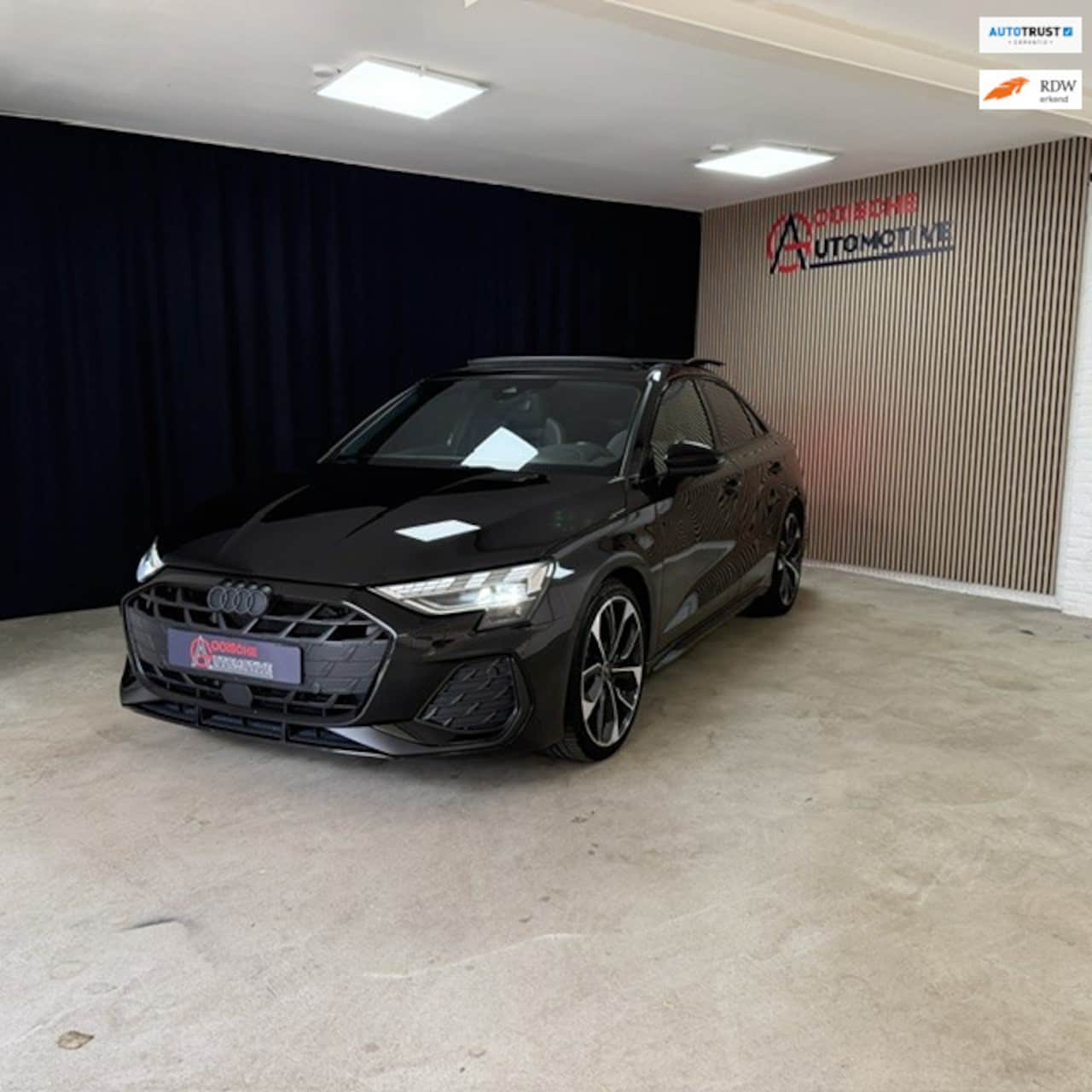 Audi A3 Limousine - 35 TFSI S edition. Pano/Cam/HUD/Sonos/ schaalstoelen BOMVOLL - AutoWereld.nl