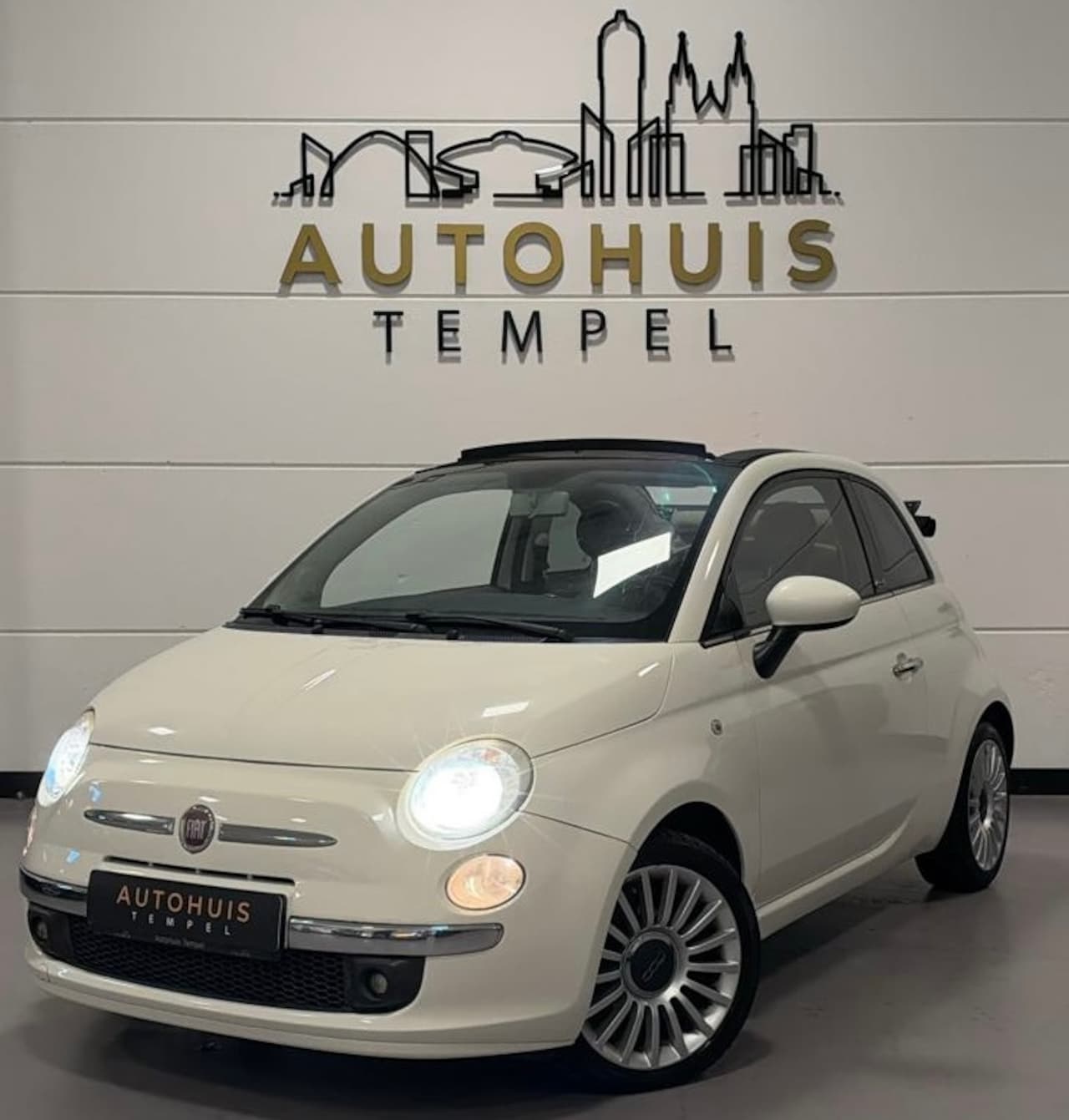 Fiat 500 C - 1.2 Lounge Automaat Cabrio Airco Parkeersensoren Leder/Stof - AutoWereld.nl