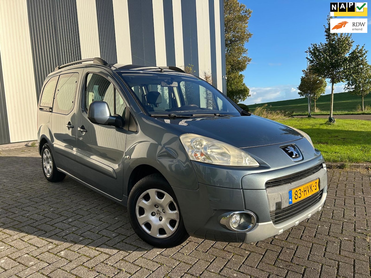 Peugeot Partner Tepee - 1.6 Première Airco-Trekhaak-2x Schuifdeur - AutoWereld.nl