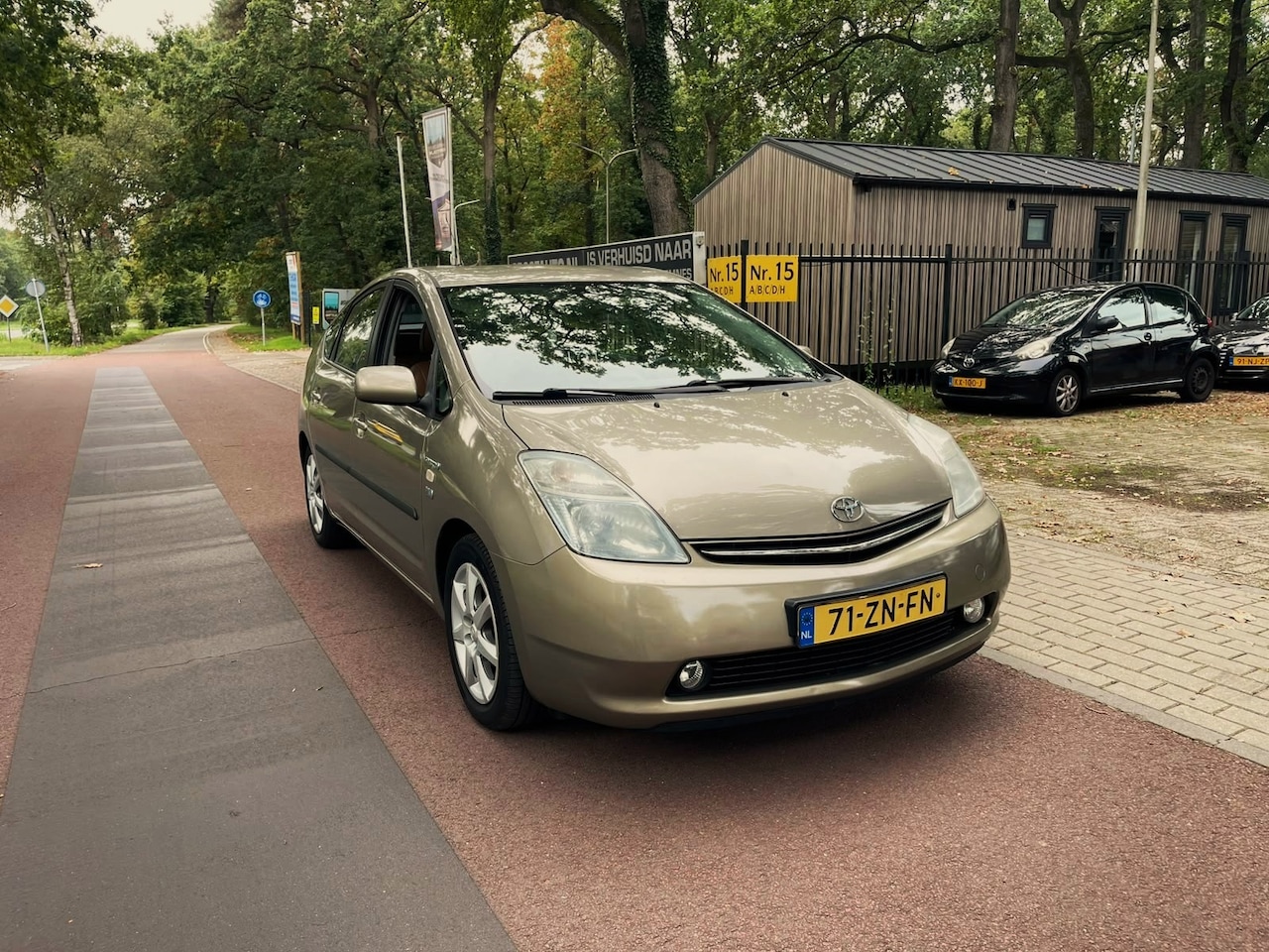 Toyota Prius - 1.5 VVT-i Business Edition 1.5 VVT-i Business Edition - AutoWereld.nl
