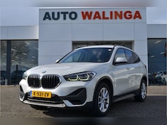 BMW X1 - sDrive20i 180pk Automaat | Panoramdak | Carplay | Head Up | Achteruitrij camera |Stoelverw