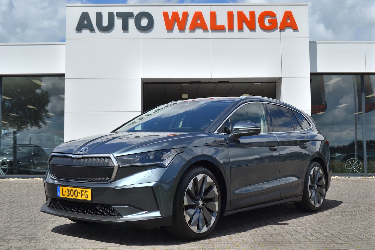 Skoda Enyaq iV - Leer | Warmtepomp | Carplay | Matrix Ledkoplampen | Keyless | Sport pakket 60 - AutoWereld.nl
