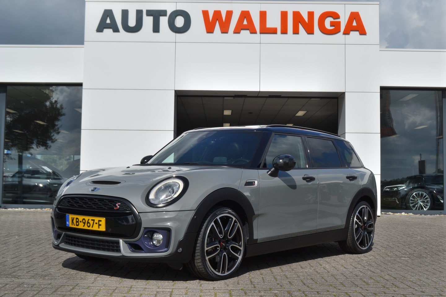 MINI Clubman - 2.0 Cooper S JCW Chili | Panoramadak | Leer | Harman/Kardon | Achteruitrij camera | Head-u - AutoWereld.nl