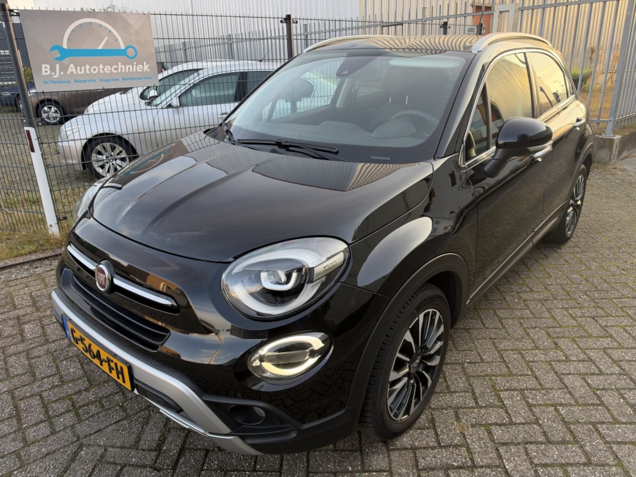 Fiat 500 X Cross - 1.0 GSE CC Op. Ed. Airco ecc IZGST !! - AutoWereld.nl