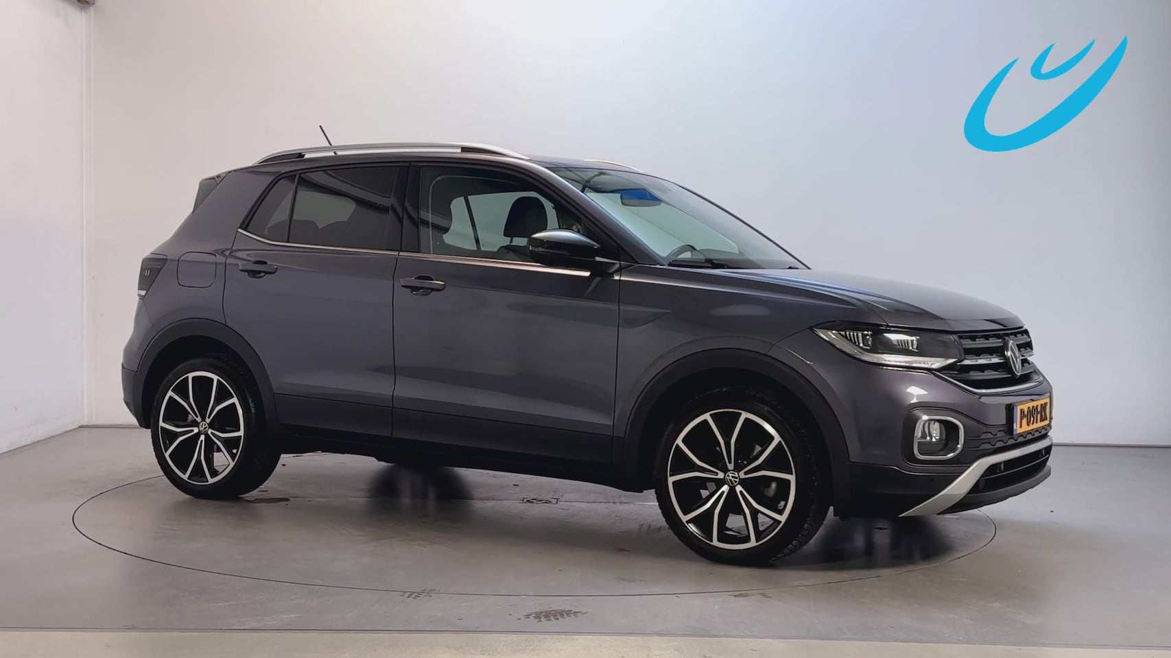 Volkswagen T-Cross - 1.0 TSI 110pk DSG R-Line Stoelverwarming Trekhaak App-Connect DAB+ - AutoWereld.nl