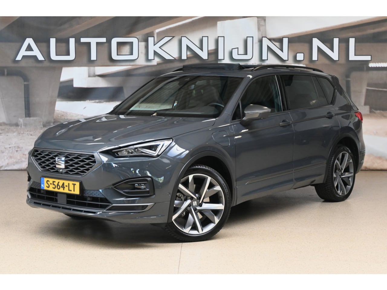 SEAT Tarraco - 1.4 TSI e-Hybrid PHEV FR Business Intense | 360° | Pano | Trekhaak | Memory | Elek. klep | - AutoWereld.nl