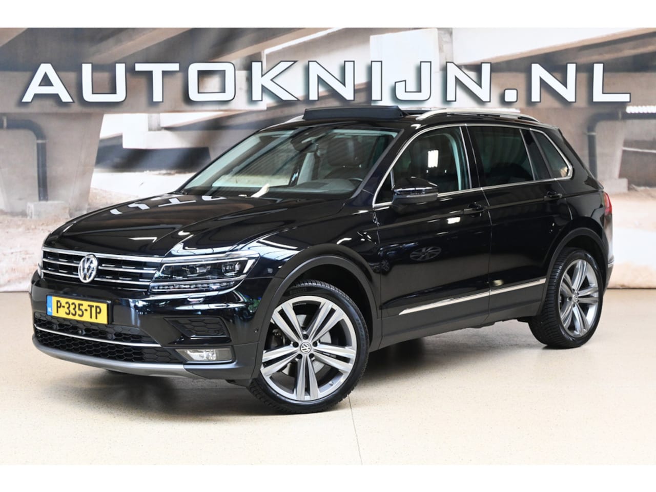 Volkswagen Tiguan - 2.0 TSI 4Motion Highline | DCC | 360° | Memory | Leder | Pano | Trekhaak | Head-up | - AutoWereld.nl