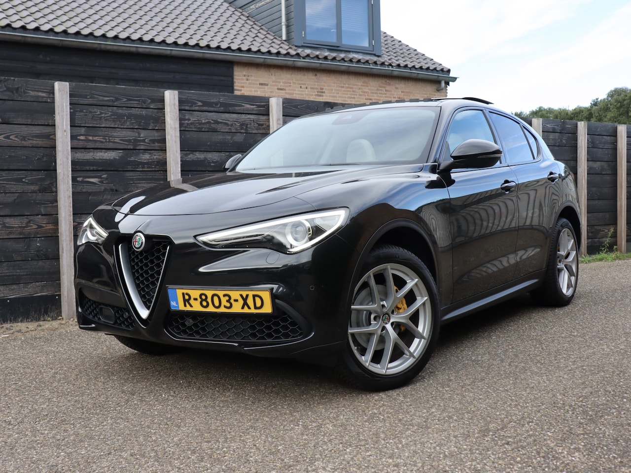 Alfa Romeo Stelvio - 2.0 T AWD B-Tech BTW | Q4 | vol. onderhouden - AutoWereld.nl